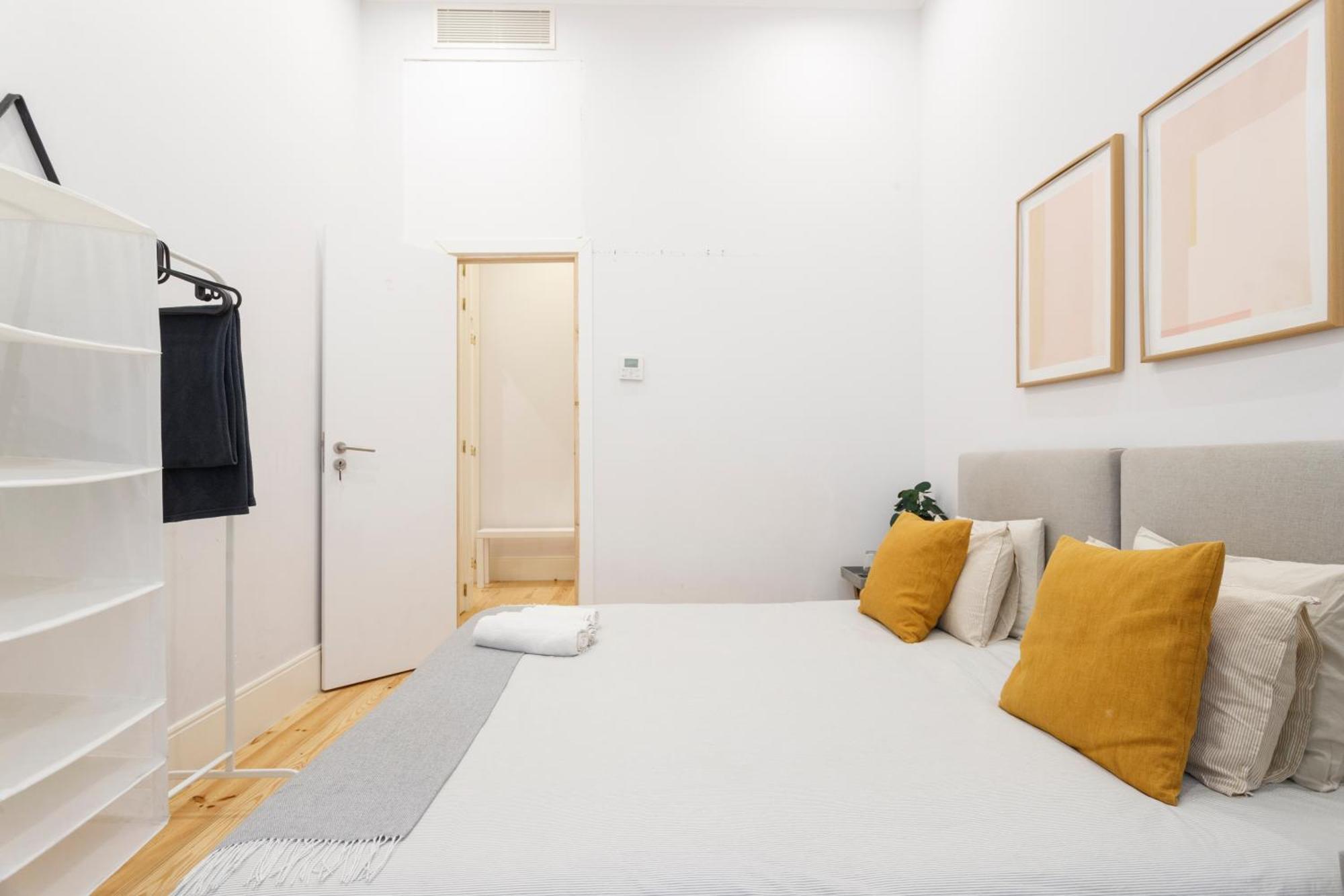 Gasthof In Shared In Modern In Downtown