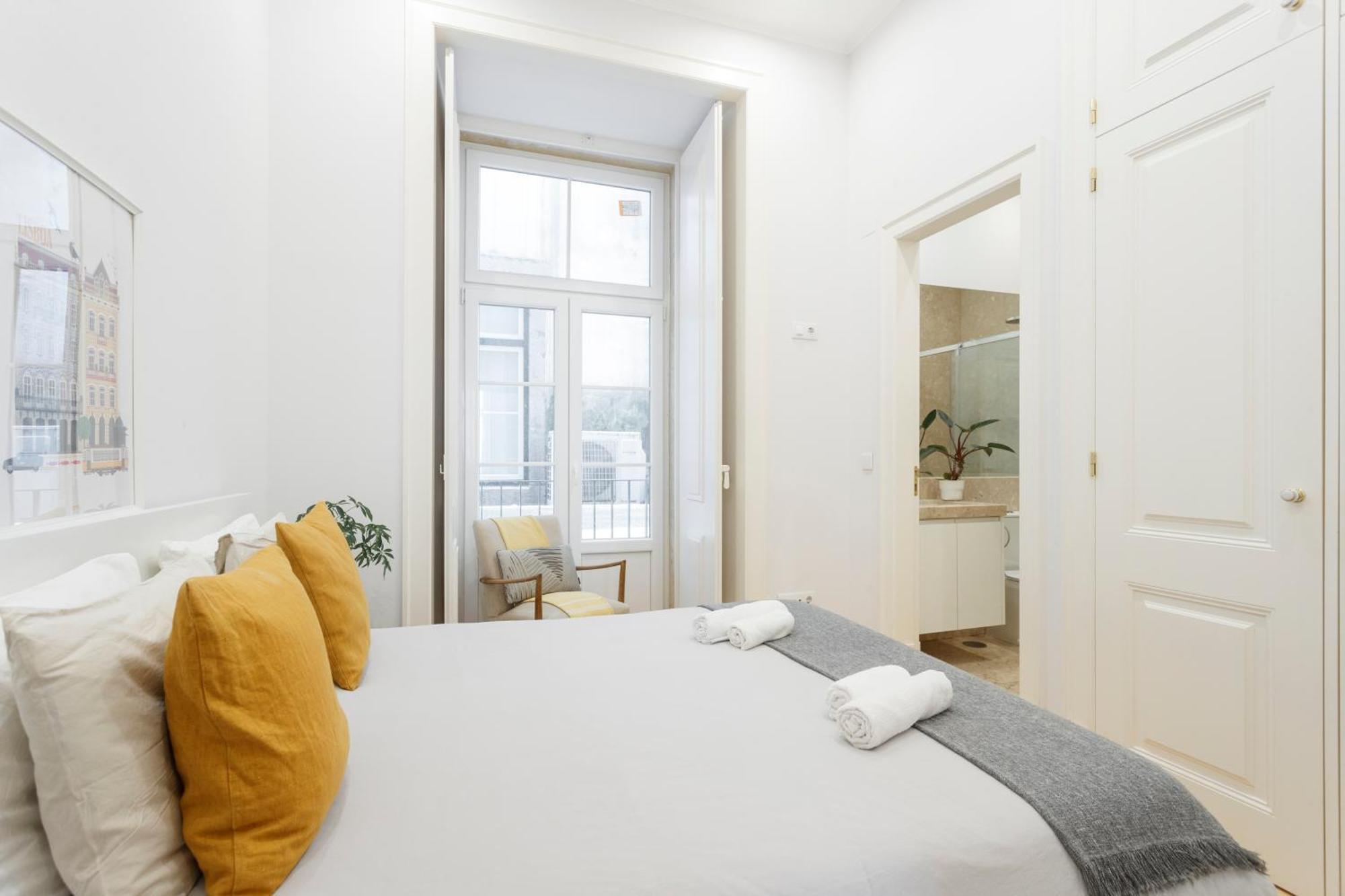 Gasthof In Shared In Modern In Downtown